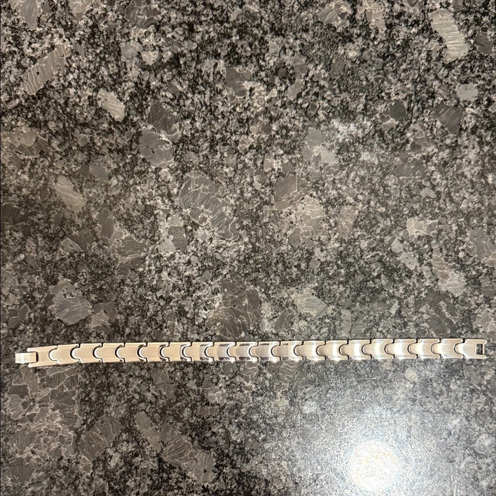 Stainless Steel 9inch Stylish Silver Bracelet unisex